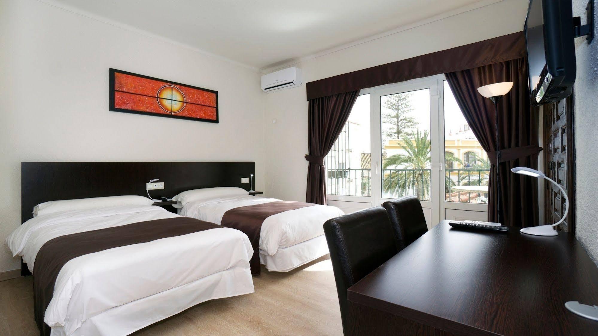 Hotel El Pozo Torremolinos Kültér fotó